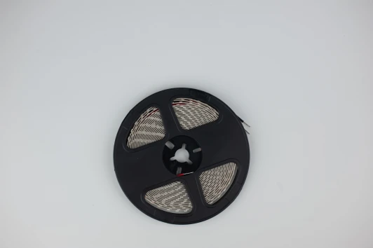 008660 Светодиодная лента 10Вт/м 12В 5м LEDS POWER 008660