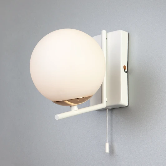 70092/1 белый Бра Eurosvet Lucas 70092/1 белый