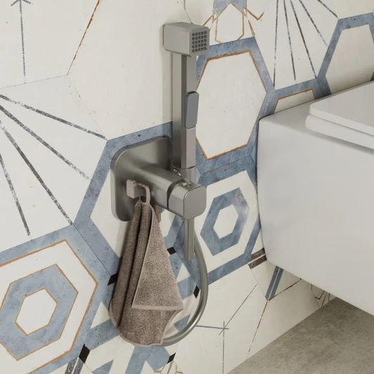 004BNS0i08 Гигиенический душ IDDIS Spring 004BNS0i08 С ВНУТРЕННЕЙ ЧАСТЬЮ, сатин