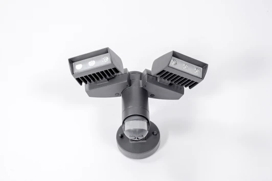 W6156-PIR Прожектор уличный Oasis Light W6156-PIR