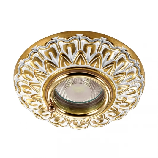 370051 Встраиваемый точечный светильник Novotech Daisy 370051