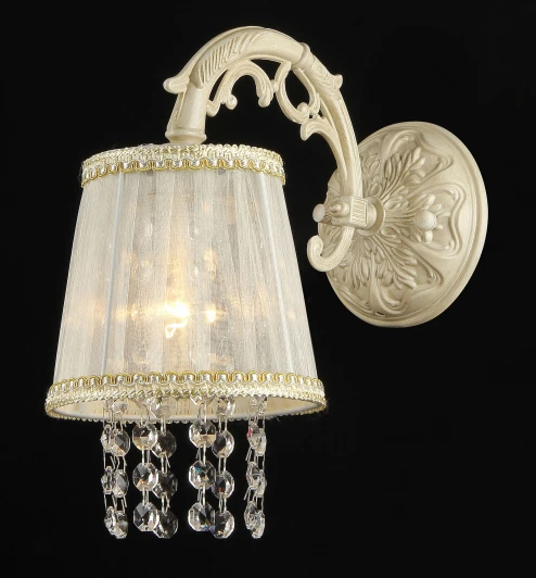 ARM020-01-W Бра Maytoni Elegant 18 ARM020-01-W