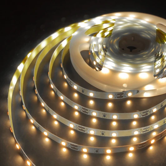 Лента светодиодная 24V 4,8W 60Led 2835 IP20 дневной белый, 5м Светодиодная лента Elektrostandard 24V 4,8W IP20 60Led 2835 дневной белый, 5м