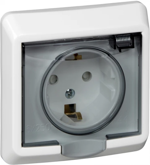 PC16-044B Розетка встраиваемая с заземлением, шторками и крышкой (белый) IP44 Systeme Electric Этюд PC16-044B