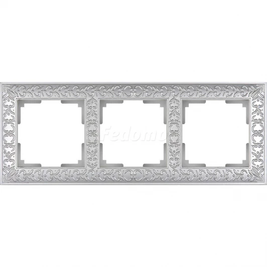 WL07-Frame-03 Рамка на 3 поста Werkel Antik, жемчужный