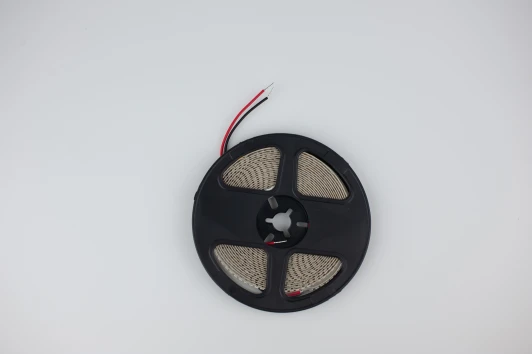 008769 Светодиодная лента 21Вт/м 12В 5м LEDS POWER 008769