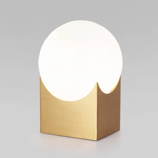 01167/1 латунь Настольная лампа Eurosvet Pax 01167/1 латунь (220V, шар)