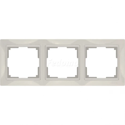 WL03-Frame-03 Рамка на 3 поста Werkel Snabb Basic, слоновая кость