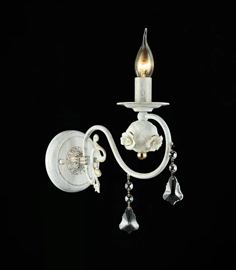 ARM218-01-W Бра Maytoni Faberge ARM218-01-W