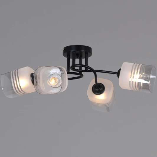 70176-3.3-04 BK Потолочная люстра на штанге Reluce 70176-3.3-04 BK (220V)