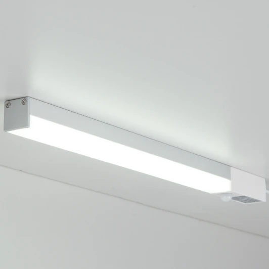 LSTS01 5W Настенно-потолочный светильник Elektrostandard С датчиком движения Led Stick LSTS01 5W 4200K 30sm