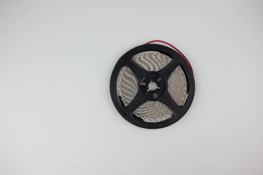 008639 Светодиодная лента 10Вт/м 12В 5м LEDS POWER 008639