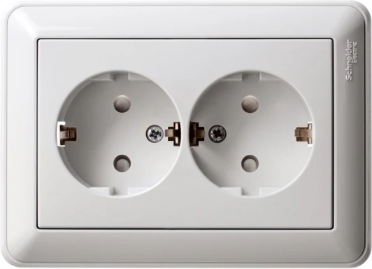 RS16-255-18 Розетка встраиваемая двойная с заземлением и шторками (белый) Systeme Electric RS16-255-18