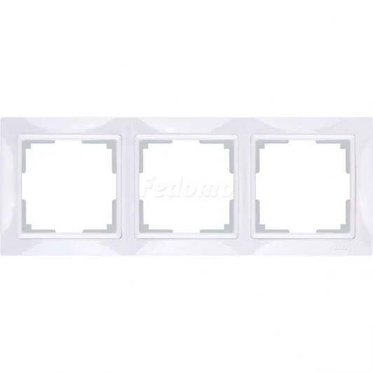 WL03-Frame-03 Рамка на 3 поста Werkel Snabb Basic, белый
