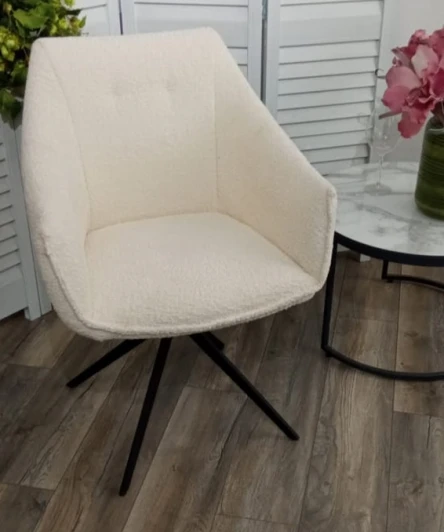 621M05242 Стул CLOUDS 360 град. поворот. Белый Wales 101, букле/ черный каркас / Товарный знак DISAUR