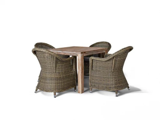  Обеденная группа из ротанга Леричи 4SiS