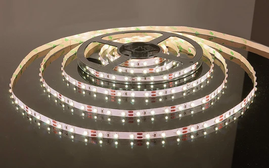 3528/60 LED 4.8W IP20 теплый белый свет 3300К Светодиодная лента Elektrostandard 3528/60 LED 4.8W IP20 теплый белый свет 3300К
