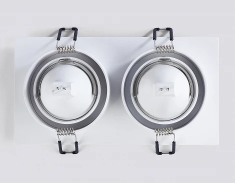 Точечный встраиваемый светильник Ambrella TECHNO SPOT TN102731