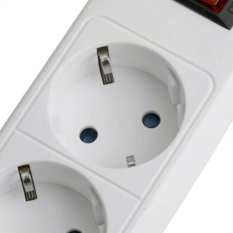 Сетевой фильтр 6-и местный с заземлением 1,8м. (белый) Stekker Optima 50095