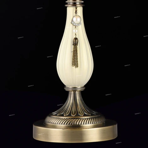 Интерьерная настольная лампа Maytoni Demitas RC024-TL-01-R