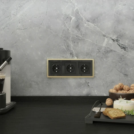 Рамка на 3 поста Baguette (черный/латунь) Werkel W0032852 (a060241)