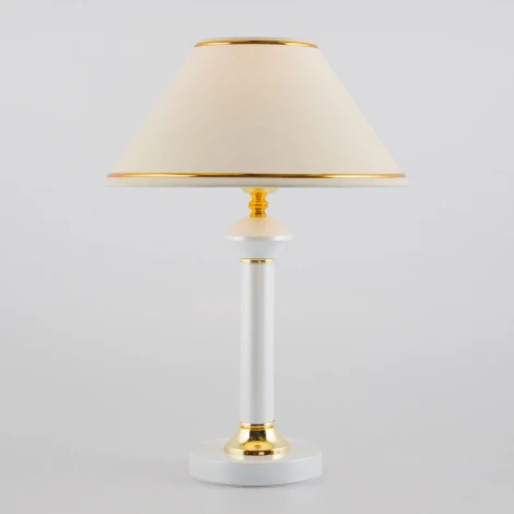 Интерьерная настольная лампа Eurosvet Lorenzo 60019/1 глянцевый белый (220V, выключатель)