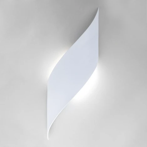 Настенный светильник Eurosvet Elegant 40130/1 LED белый