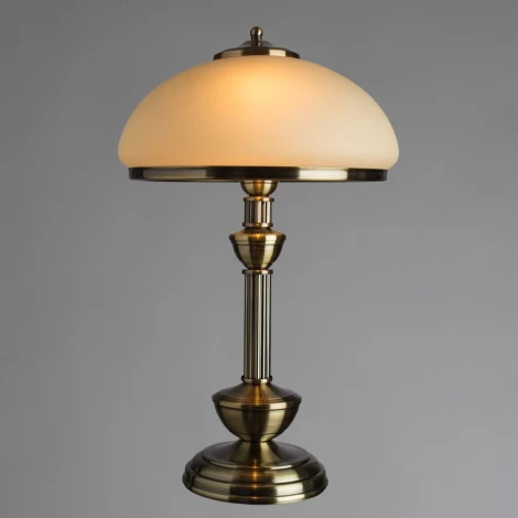 Интерьерная настольная лампа Arte Lamp York A2252LT-2RB