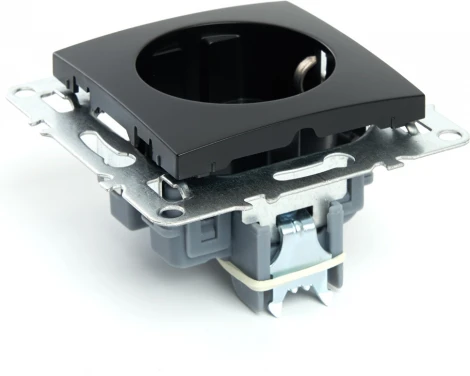 Розетка с заземлением и шторками (черный) Stekker Эрна 49154