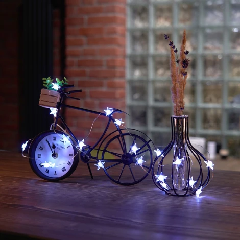 Светодиодная гирлянда линейная Звездочки на проволоке 5000К с питанием от батареек Feron CL589 51446