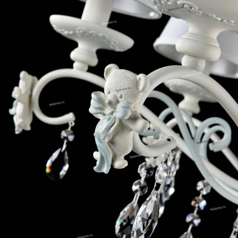 Подвесная люстра Maytoni Laurie ARM033-07-BL