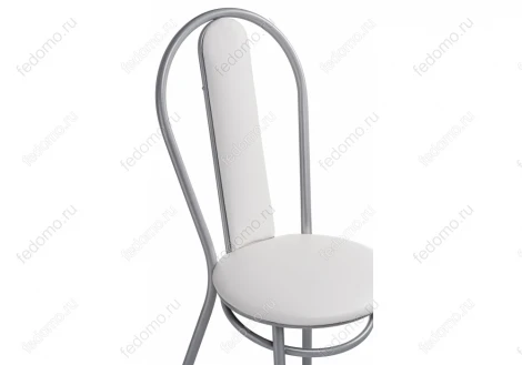 Стул Woodville на металлокаркасе Lamniel косое кольцо белый полимер / светлый мусс 453990