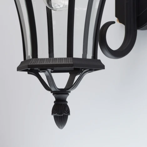 Настенный фонарь уличный DeMarkt Сандра 811020401