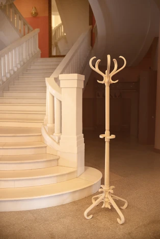 Вешалка напольная В 10Н белый ясень от фабрики Mebelik