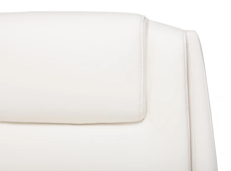 Кресло руководителя Бюрократ _DUKE белый кожа крестовина металл/дерево