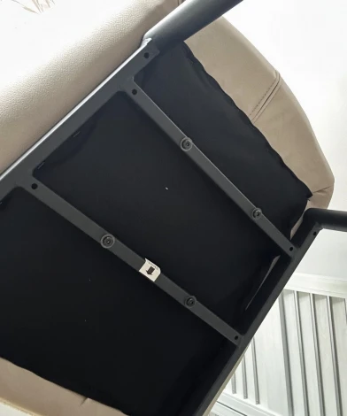 Стул VOLCANO Белый Wales-101, ткань / светло-бежевый Maison 09, экокожа/  черный каркас, DISAUR