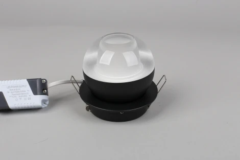 Встраиваемый точечный светильник Omnilux Mantova OML-103019-08 (LED, 220V, шар)