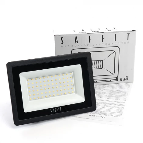 Прожектор уличный светодиодный Saffit SFL90-70 55176 IP65 70W 6400K черный