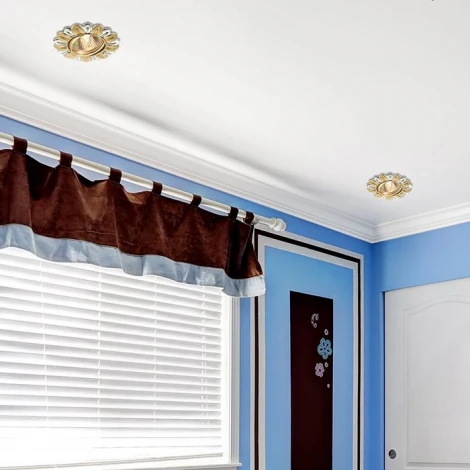 Встраиваемый точечный светильник Novotech Flower 369819