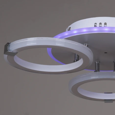 Потолочная люстра светодиодная на штанге Reluce 06319-3.3-03 WH+CR (RGB) (220V, пульт управления)