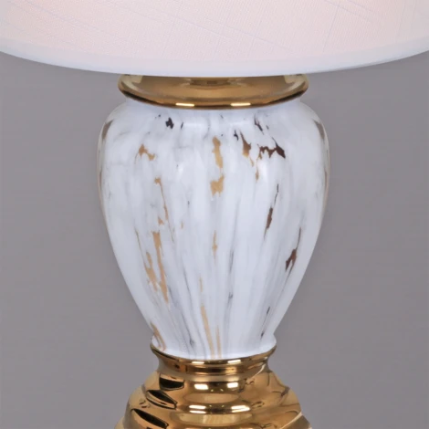 Интерьерная настольная лампа Reluce 30146-0.7-01 (220V)