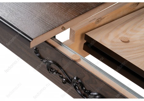 Стол Woodville Бевье орех темный / орех 483899