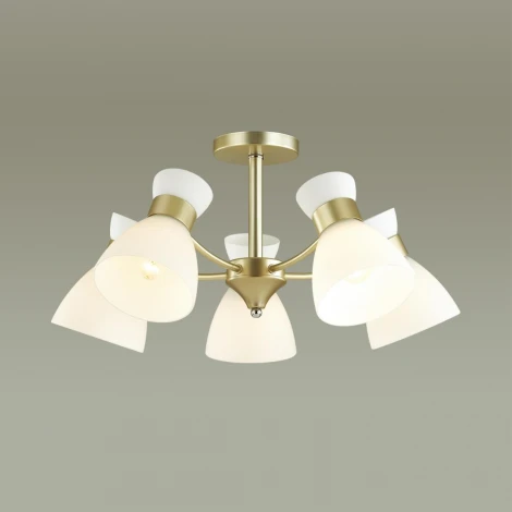 Потолочная люстра на штанге Lumion Wilma 4535/5C (220V)