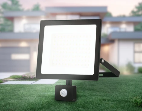 Прожектор уличный светодиодный с датчиком движения Ambrella STREET ST8118 (220V, IP65)