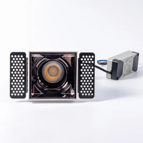 Точечный встраиваемый светодиодный светильник, квадратная рамка, жемчужно-черный отражатель Fiberli 302T75 12130204