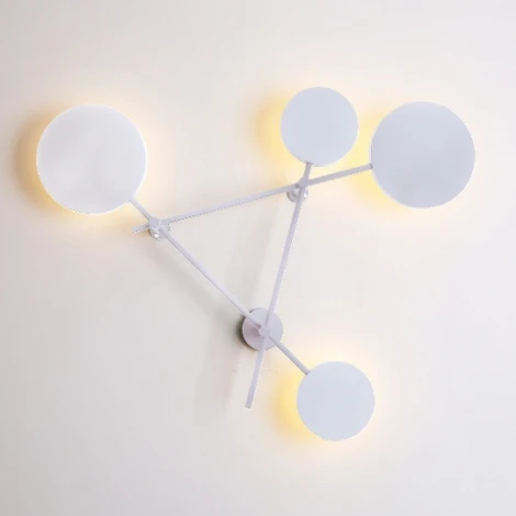 Настенный светильник светодиодный Wi-Fi Iride Bernhardt Dots 140 Cm White By ImperiumLoft Dots-201 (220V, пульт управления, умный дом - Алиса)