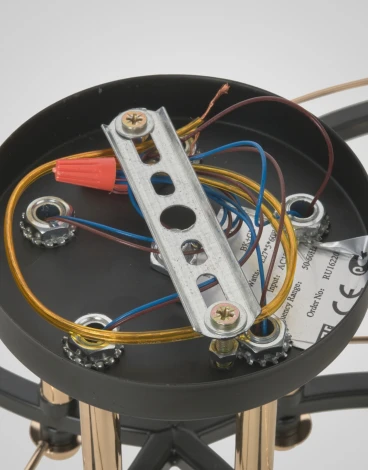 Потолочная люстра на штанге Мелодия Света SS1N P5535-3 BK+GD 000029940