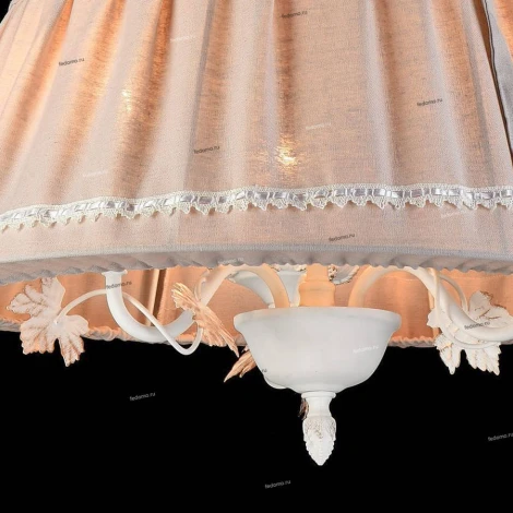 Подвесная люстра Maytoni Putto ARM393-03-W