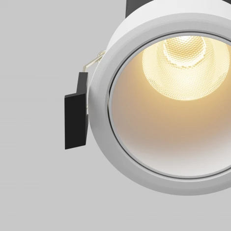 Встраиваемый светильник Maytoni Dip DL116-10W-2.7K-W (LED, 220V, круглые)