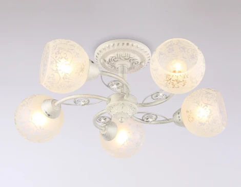 Потолочная люстра на штанге Ambrella Traditional TR3062 (220V, шарики)